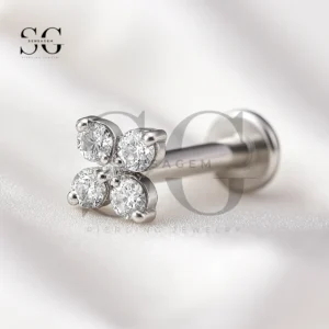 SGYS1063 Titanium Four-Petal Clover Internal Thread Stud