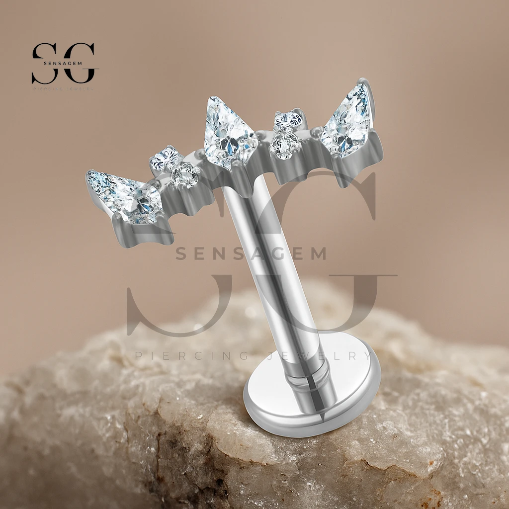 SGYS1183 Staggered CZ Titanium Labret Stud - Hypoallergenic Flat Back Piercing