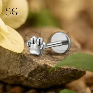 SGYS1225 Cute Paw Print Titanium Flat Back Stud